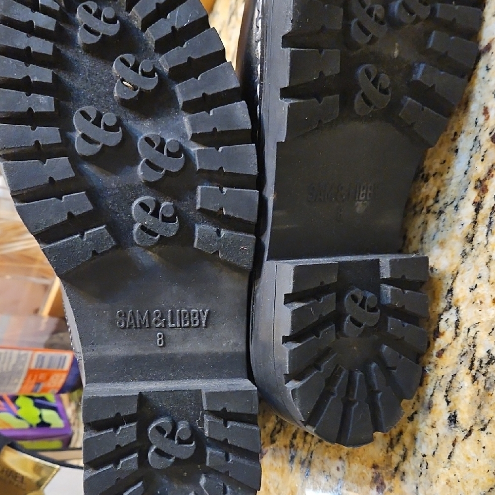Sam And Libby Size 8 Elegant Black Leather Boots with Logo Detail - Picture 5 of 8